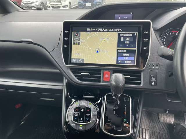 トヨタ ノア ２．０ ＳＩ ＷＸＢＩＩ R2年 (関東) 99