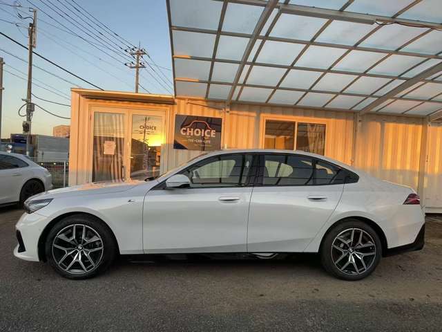 ＢＭＷ ５シリーズ ５２３ｉ　Ｍスポーツ R6年 (関東) 99