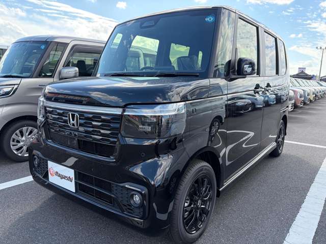 ホンダ Ｎ　ＢＯＸ カスタム ６６０ ブラック スタイル R8年 () 99