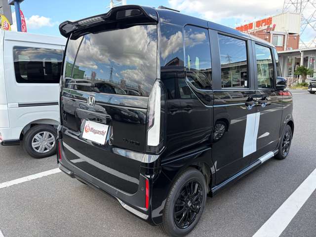 ホンダ Ｎ　ＢＯＸ カスタム ６６０ ブラック スタイル R8年 () 99