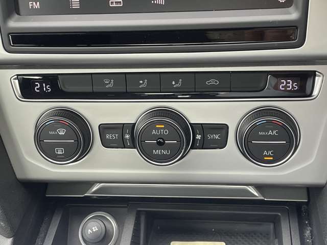 フォルクスワーゲン パサート ＴＳＩ　コンフォートライン H27年 () 99