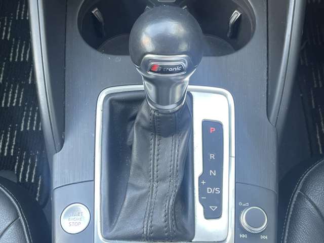 アウディ Ａ３　スポーツバック １．４　ＴＦＳＩ H26年 () 99
