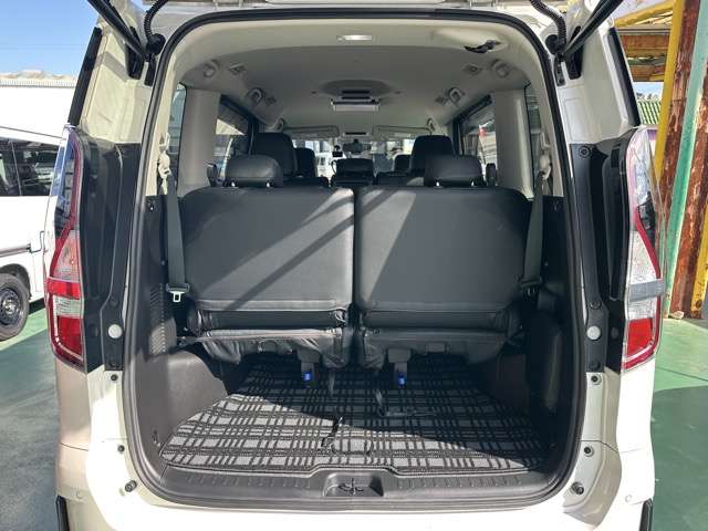 日産 セレナ ２．０ ハイウェイスター Ｖ R4年 () 99