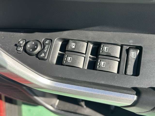 トヨタ ライズ １．２ Ｘ R8年 () 99