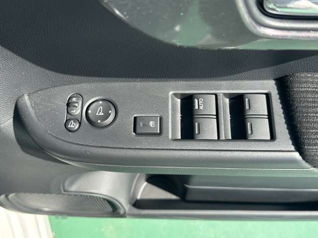ホンダ Ｎ−ＷＧＮ カスタム ６６０ Ｌ R8年 (東海) 99