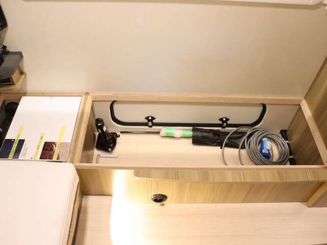 トヨタ カムロード キャンピング R7年 () 99