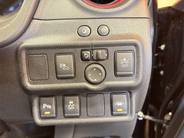 日産 ノート １．２ Ｅ－ＰＯＷＥＲ ＮＩＳＭＯ Ｓ R2年 () 99