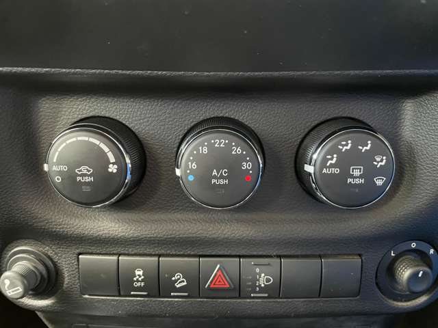 ジープ ラングラー　アンリミテッド アンリミテッド サハラ ４ＷＤ H25年 (関東) 99