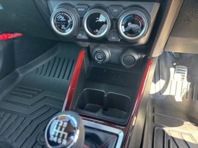 スズキ スイフト スポーツ １．４ R6年 () 99