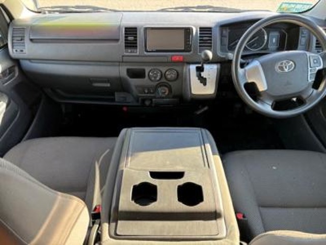 トヨタ ハイエースバン ２．８ ＤＸ ロング ディーゼルターボ ４ＷＤ R3年 (甲信越・北陸) 99