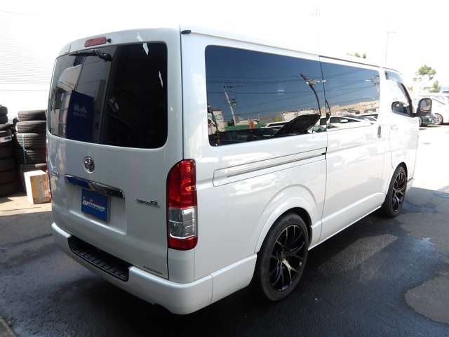 トヨタ ハイエースバン ２．８ スーパーＧＬ ダークプライム ロングボディ ディーゼルターボ H29年 (東北) 99