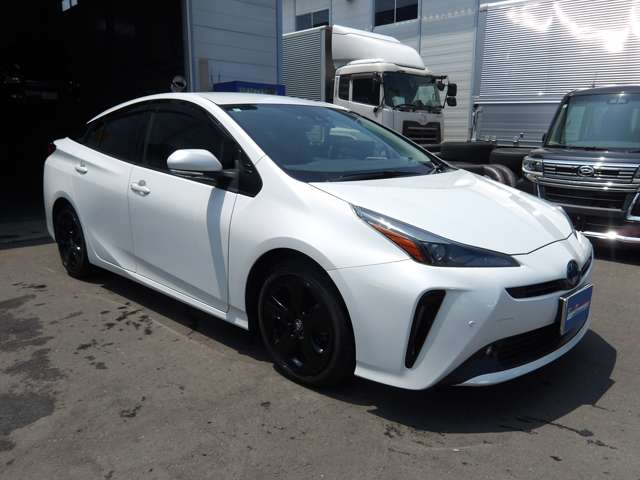 トヨタ プリウス １．８ Ｓ ツーリングセレクション ブラックエディション R4年 (東北) 99