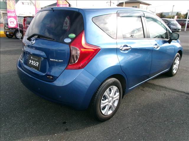 日産 ノート １．２ メダリスト Ｘ H28年 (関東) 99
