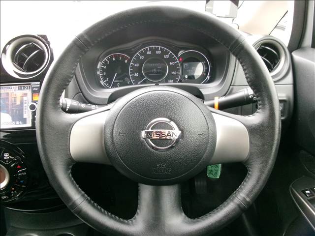 日産 ノート １．２ メダリスト H25年 (関東) 99