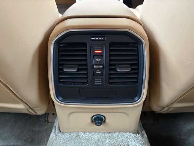 ポルシェ マカン Ｓ ＰＤＫ ４ＷＤ H28年 () 99