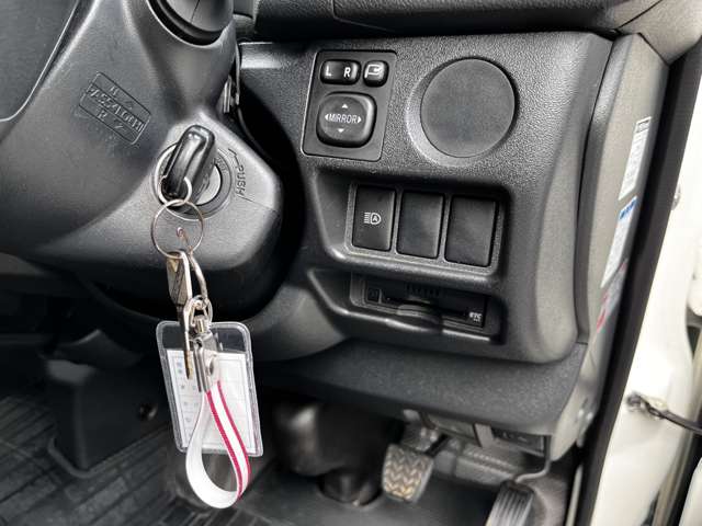 トヨタ ハイエースバン ２．８ ＤＸ ロング ディーゼルターボ R3年 (関東) 99