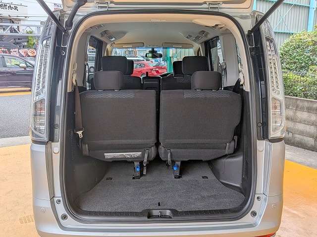 日産 セレナ ２．０ ２０Ｘ Ｓ－ＨＹＢＲＩＤ アドバンストセーフティ パッケージ H27年 () 99