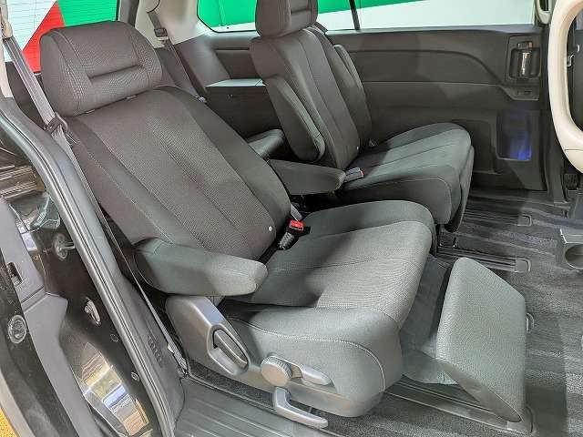 マツダ ＭＰＶ ２．３ ２３Ｓ H24年 (関東) 99