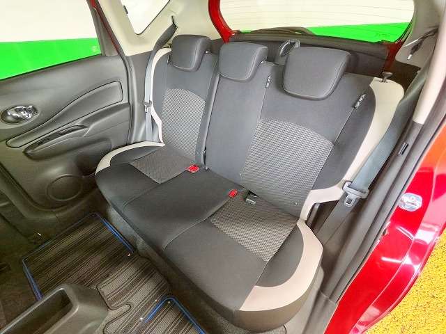 日産 ノート １．２ Ｅ－ＰＯＷＥＲ Ｘ H29年 (関東) 99
