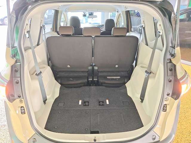 トヨタ シエンタ　ハイブリッド ハイブリッド １．５ Ｇ R3年 (関東) 99