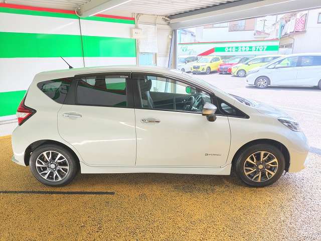 日産 ノート １．２ Ｅ－ＰＯＷＥＲ ＡＵＴＥＣＨ R1年 (関東) 99
