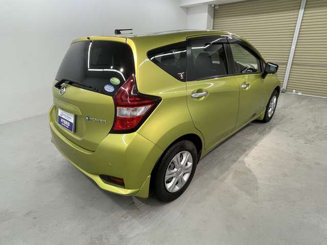 日産 ノート １．２ Ｅ－ＰＯＷＥＲ Ｘ H29年 (近畿) 99
