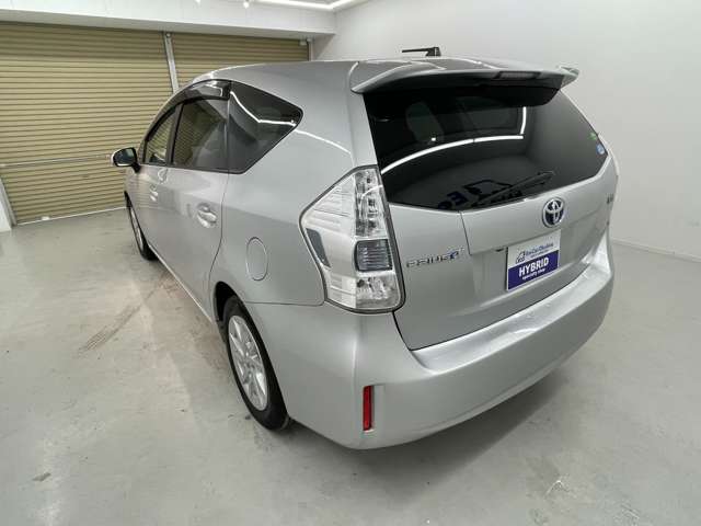 トヨタ プリウスΑ １．８ Ｓ H25年 (近畿) 99