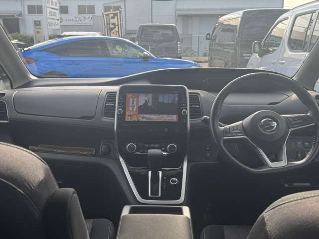 日産 セレナ ２．０ ハイウェイスター Ｖセレクション H29年 () 99