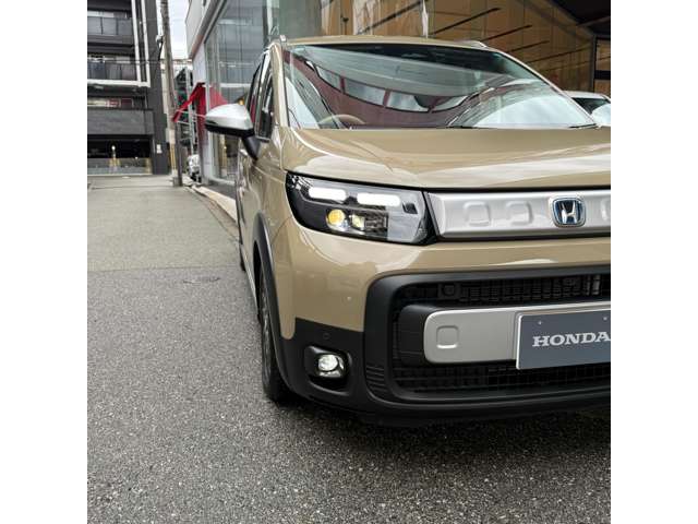 ホンダ フリード　ハイブリッド １．５ Ｅ：ＨＥＶ クロスター R8年 (近畿) 99