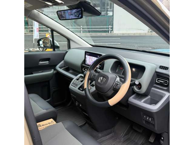 ホンダ フリード　ハイブリッド １．５ Ｅ：ＨＥＶ クロスター R8年 (近畿) 99