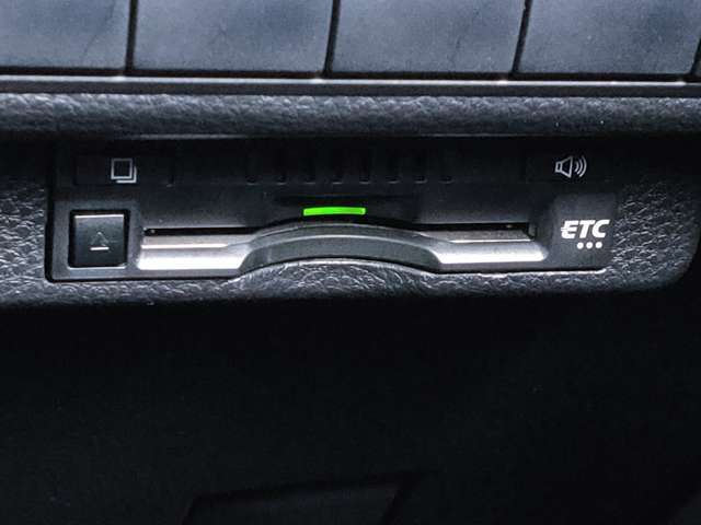 トヨタ カローラ　ツーリング １．８ Ｇ－Ｘ R2年 (近畿) 99
