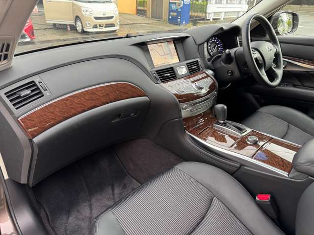 日産 フーガ ２．５ ２５０ＧＴ H27年 () 99