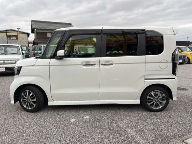 ホンダ Ｎ　ＢＯＸ カスタム ６６０ Ｌ R4年 (近畿) 99