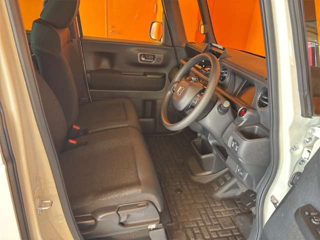 ホンダ Ｎ　ＢＯＸ カスタム ６６０ R7年 (近畿) 99