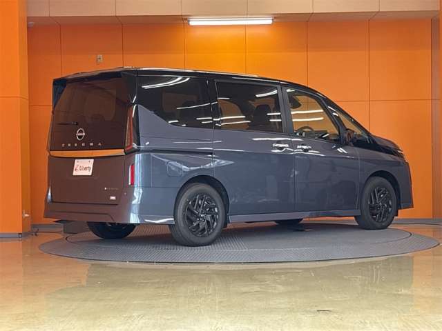 日産 セレナ １．４ Ｅ－ＰＯＷＥＲ ハイウェイスターＶ R8年 (近畿) 99