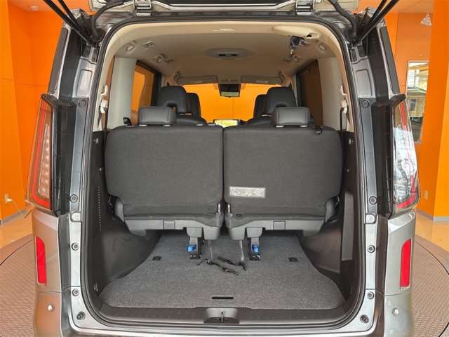 日産 セレナ １．４ Ｅ－ＰＯＷＥＲ ルキシオン R6年 (近畿) 99