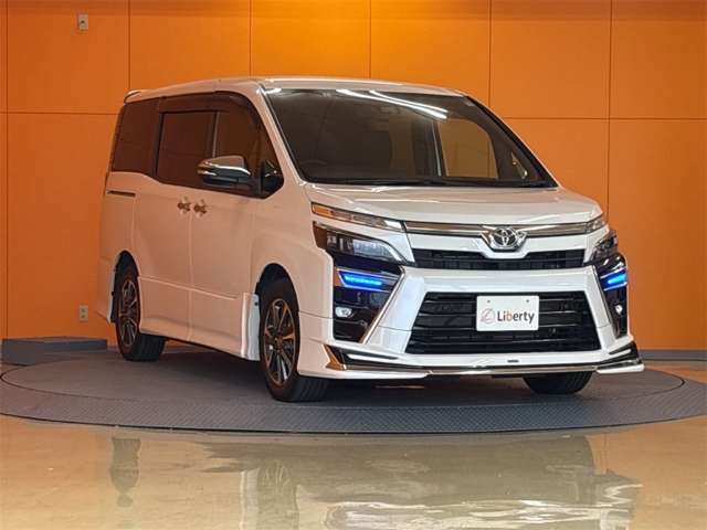 トヨタ ヴォクシー ２．０ ＺＳ 煌ＩＩ R2年 (近畿) 99