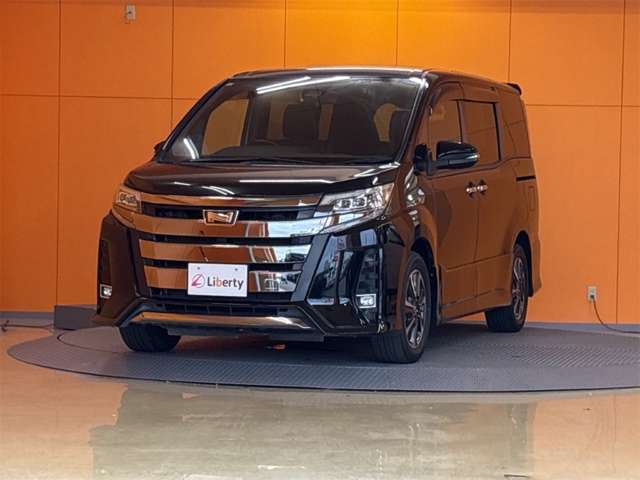 トヨタ ノア ２．０ ＳＩ ＷＸＢＩＩ R1年 (近畿) 99
