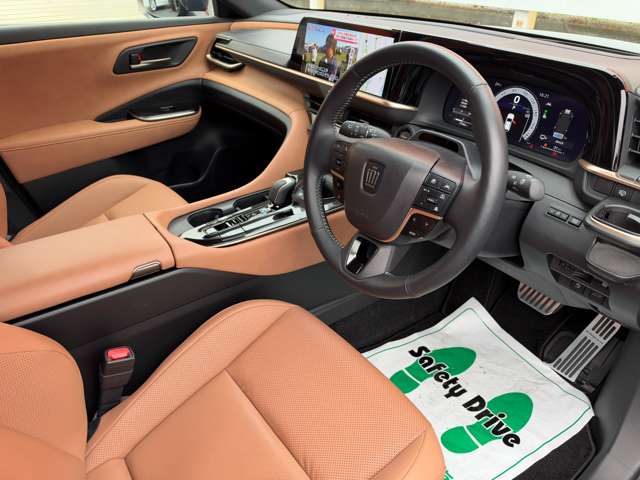 トヨタ クラウン　スポーツ　ハイブリッド ２．５ Ｚ Ｅ－ＦＯＵＲ ４ＷＤ R6年 (中国) 99