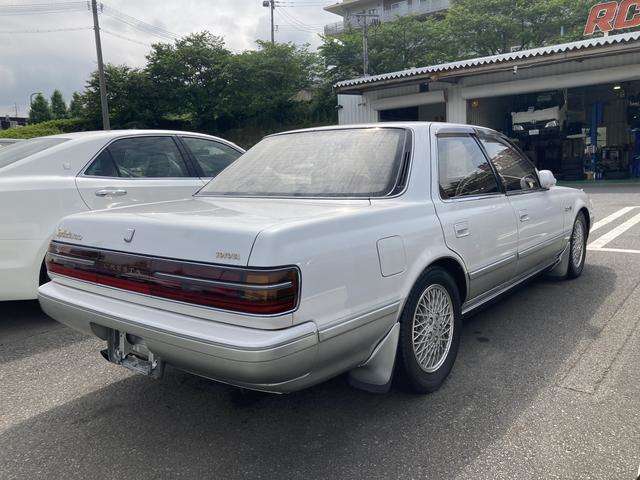トヨタ クレスタ ３．０ スーパールーセントＧ H2年 (中国) 99