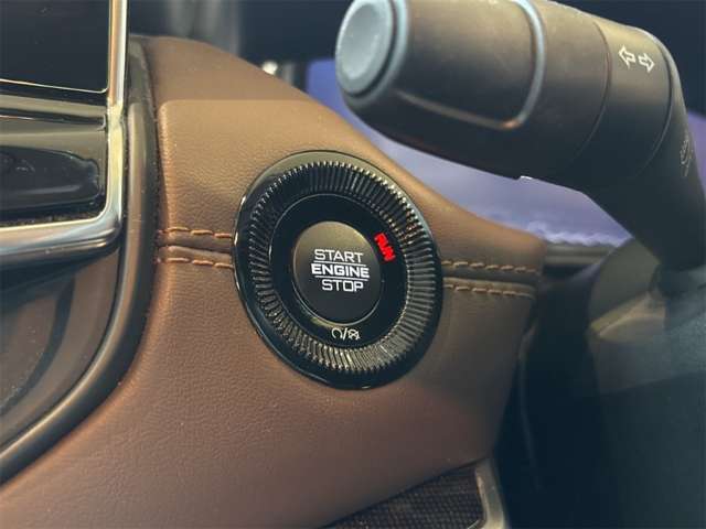 ジープ コマンダー リミテッド ディーゼルターボ ４ＷＤ R5年 () 99