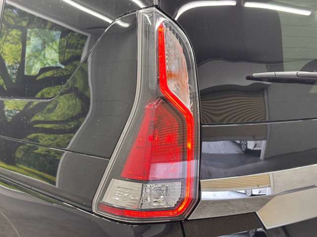 日産 セレナ ２．０ Ｘ Ｖセレクション H30年 () 99