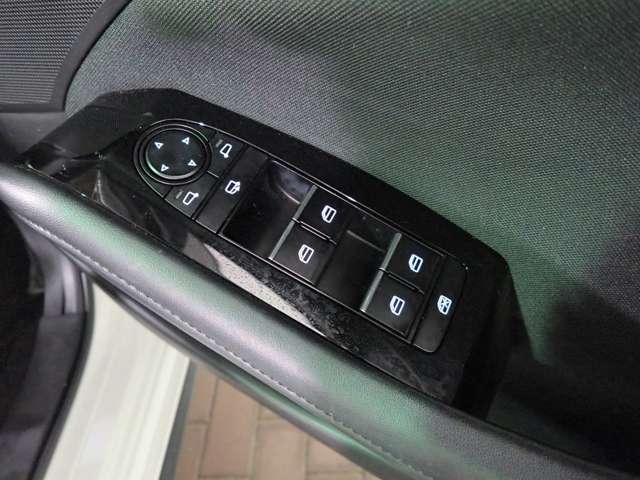 マツダ ＭＡＺＤＡ３　セダン １．５ １５Ｃ R3年 () 99