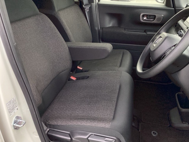 ホンダ Ｎ　ＢＯＸ カスタム ６６０ ４ＷＤ R8年 (近畿) 99