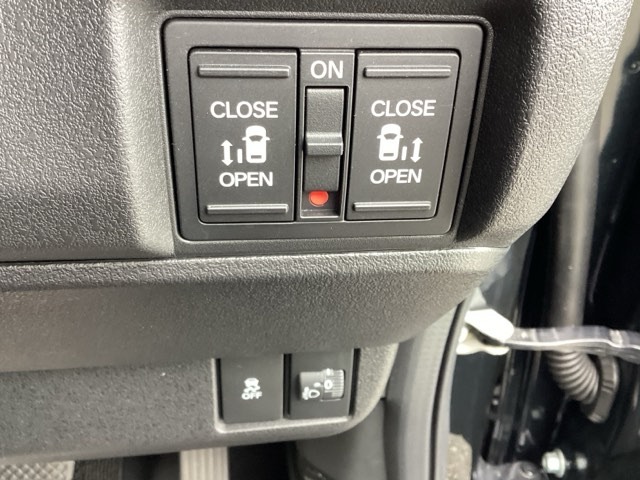 ホンダ Ｎ　ＢＯＸ カスタム ６６０ ターボ R8年 (近畿) 99