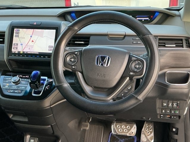 ホンダ フリード　ハイブリッド １．５ ハイブリッド ＥＸ H29年 (近畿) 99