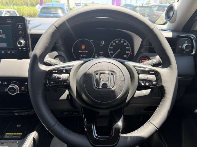 ホンダ ヴェゼル １．５ Ｅ：ＨＥＶ Ｚ R8年 (近畿) 99