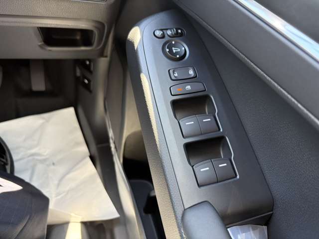 ホンダ ヴェゼル １．５ Ｅ：ＨＥＶ Ｚ R8年 (近畿) 99