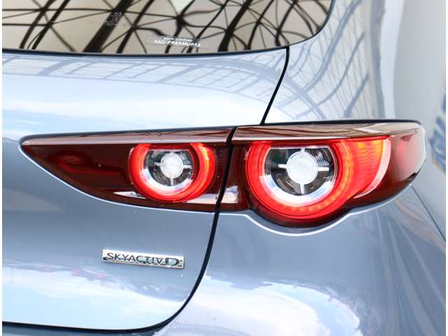 マツダ ＭＡＺＤＡ３　ファストバック １．８ ＸＤ ブラックトーンエディション ディーゼルターボ R6年 (関東) 99