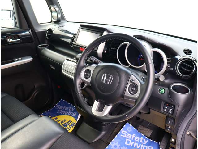 ホンダ Ｎ　ＢＯＸ ６６０ カスタムＧ ターボ Ｌパッケージ H27年 (関東) 99